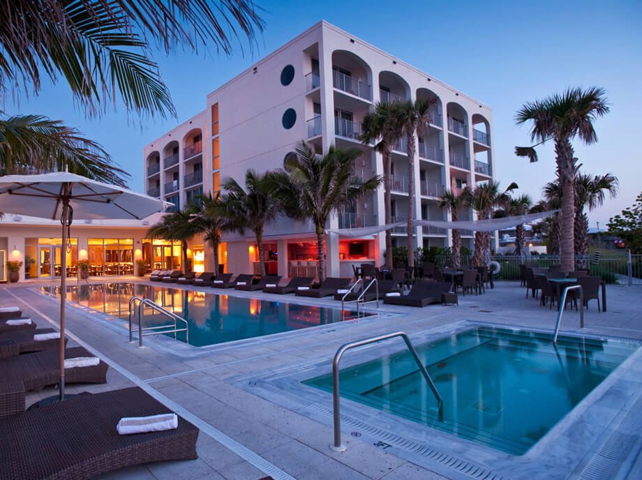 travel-product-img-6 Wine bottle lantern - Image 1